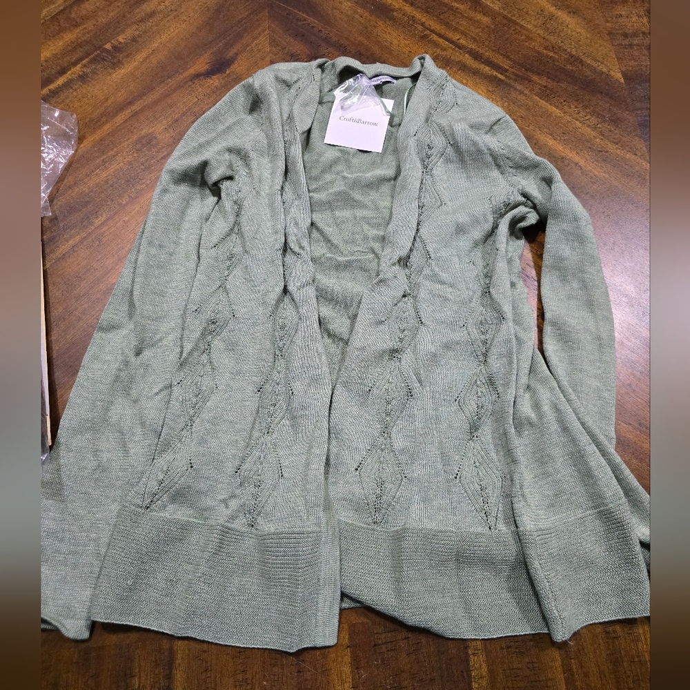 XS Green Sweater